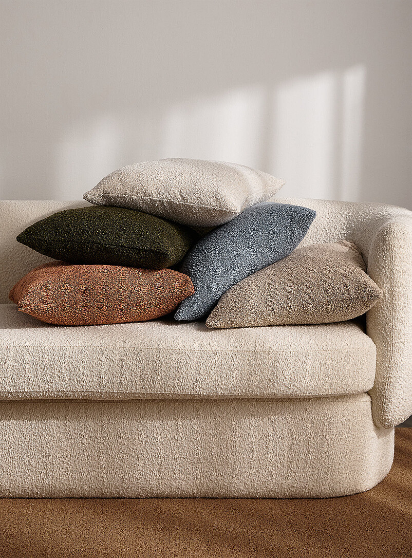Ivory bouclé fabric removable-cover cushion 50 x 50 cm product image 3