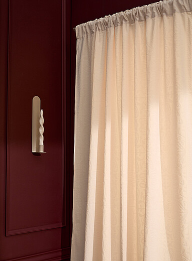 Damask-style velvety curtain <b>One panel</b> 140 x 220&nbsp;cm