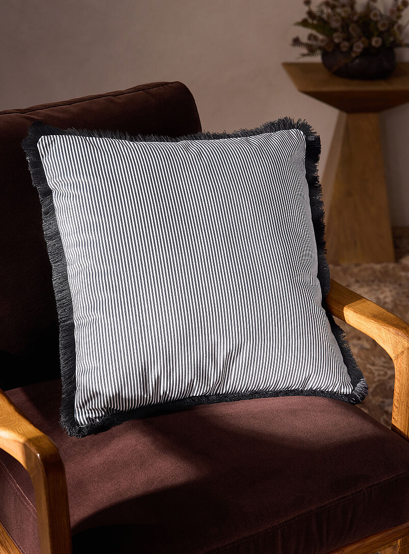 Fringed pinstriped velvety removable cover cushion 50 x 50 cm product image (primary)