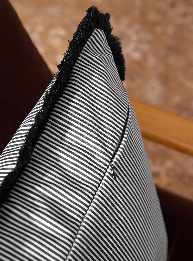 Fringed pinstriped velvety removable cover cushion 50 x 50 cm product image 2