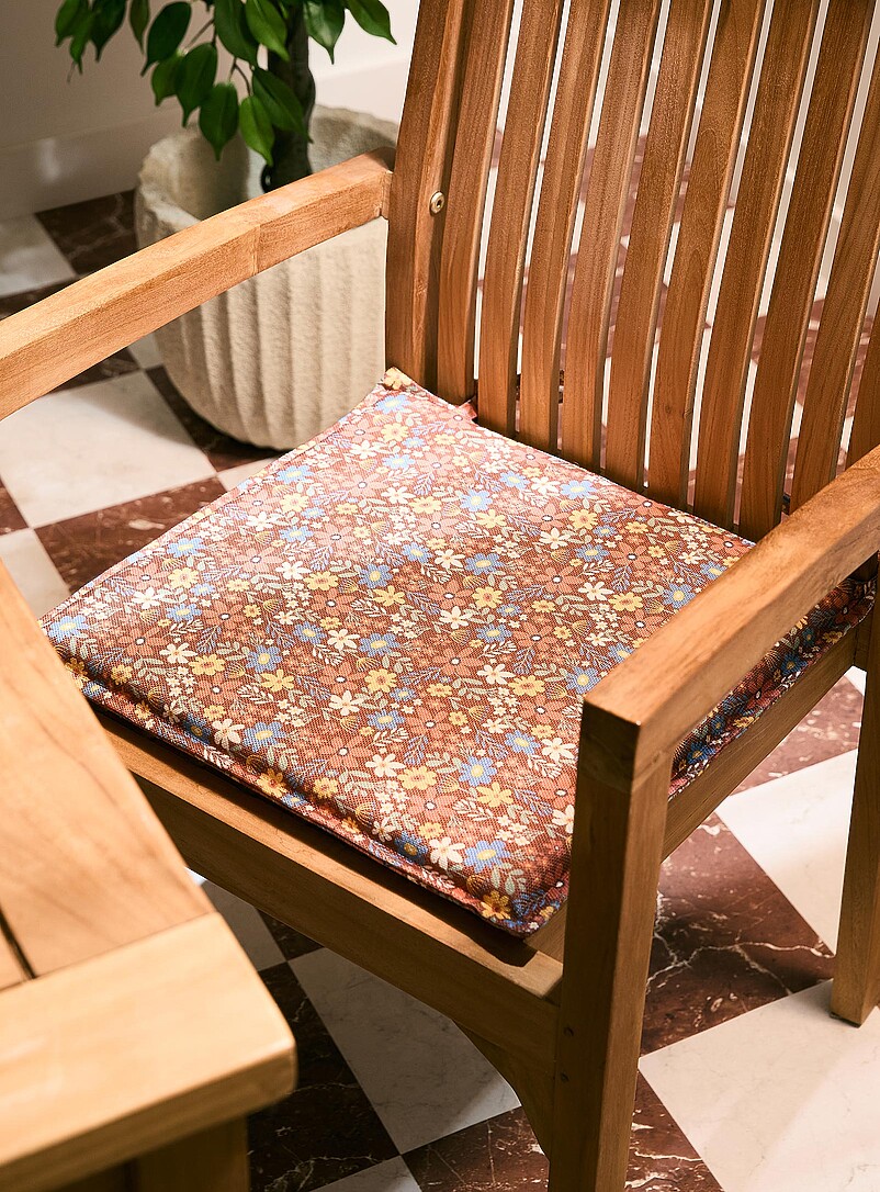 Summer blossoms outdoor chair cushion 40 x 40 cm Live Outside exclusive collection product image (primary)