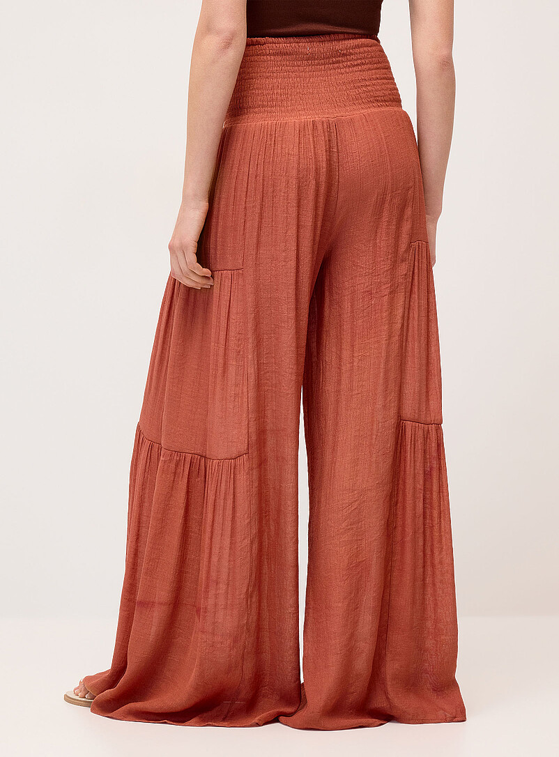Twik: Le pantalon &eacute;tag&eacute; taille smock&eacute;e Noir pour femme