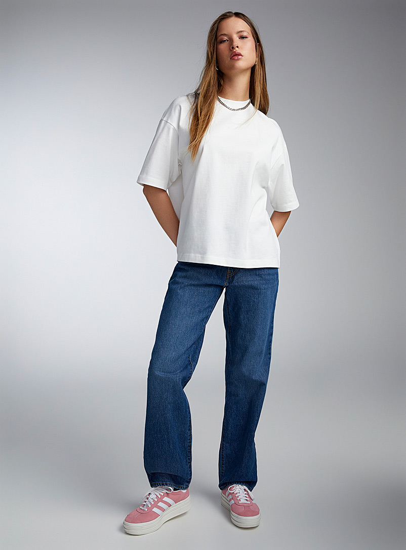 Levi's Ribcage Bootcut Jeans  Jeans and t shirt outfit, Black bootcut jeans,  Bootcut jeans outfit