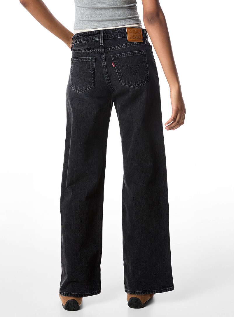 Levi's Medium Wash Low-rise loose jean for women