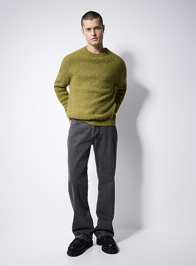 Le jean cendr&eacute; 567 <b>Coupe relaxe &eacute;vas&eacute;e</b>