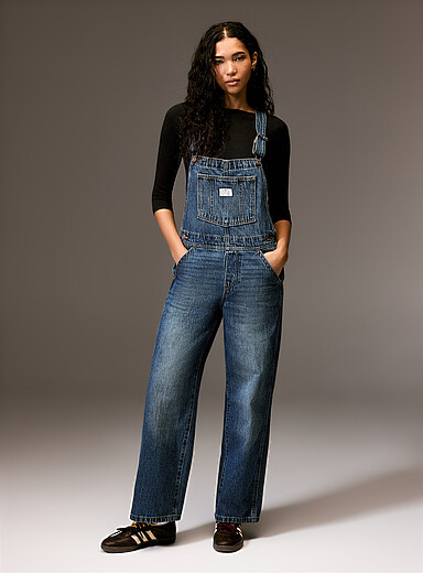 Levi's: La salopette baggy denim Lav&eacute; fonc&eacute; pour femme