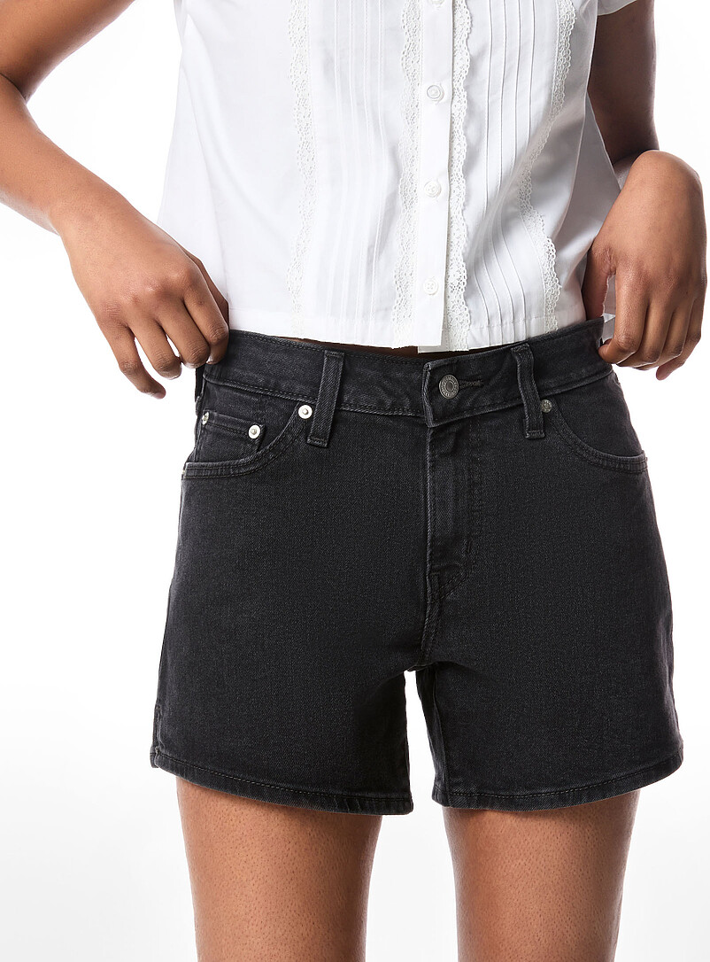 Levi's: Le short mom ligne A Noir pour femme