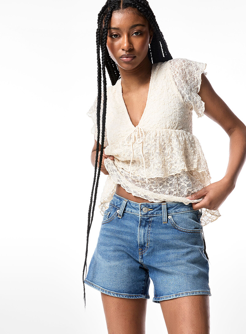 Levi's Light Wash A-line mom short for women