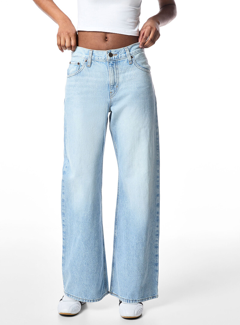Levi's Light Wash Middy bootcut jean for women