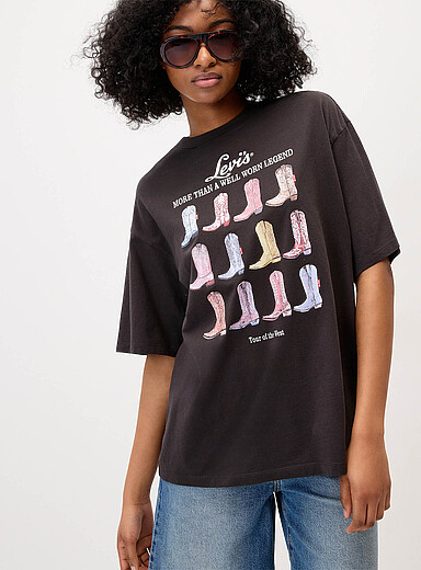 Cowboy boots T-shirt