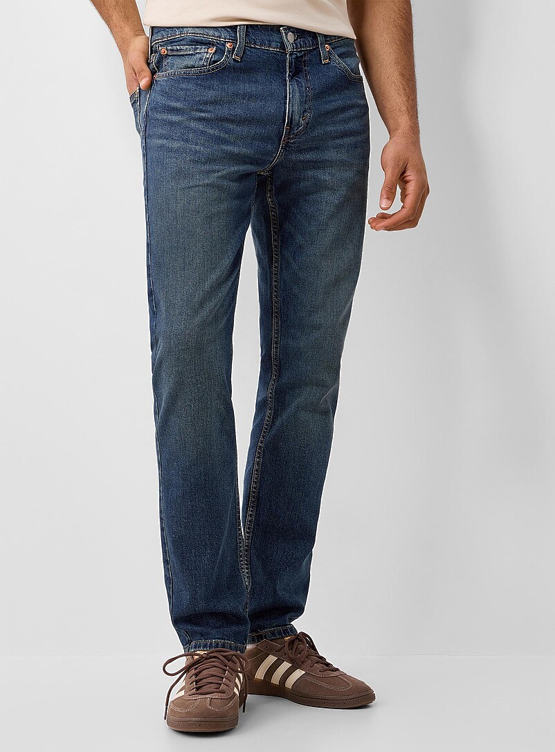Levi's: Le jean bleu moyen 511 <b>Coupe &eacute;troite</b> Bleu pour homme