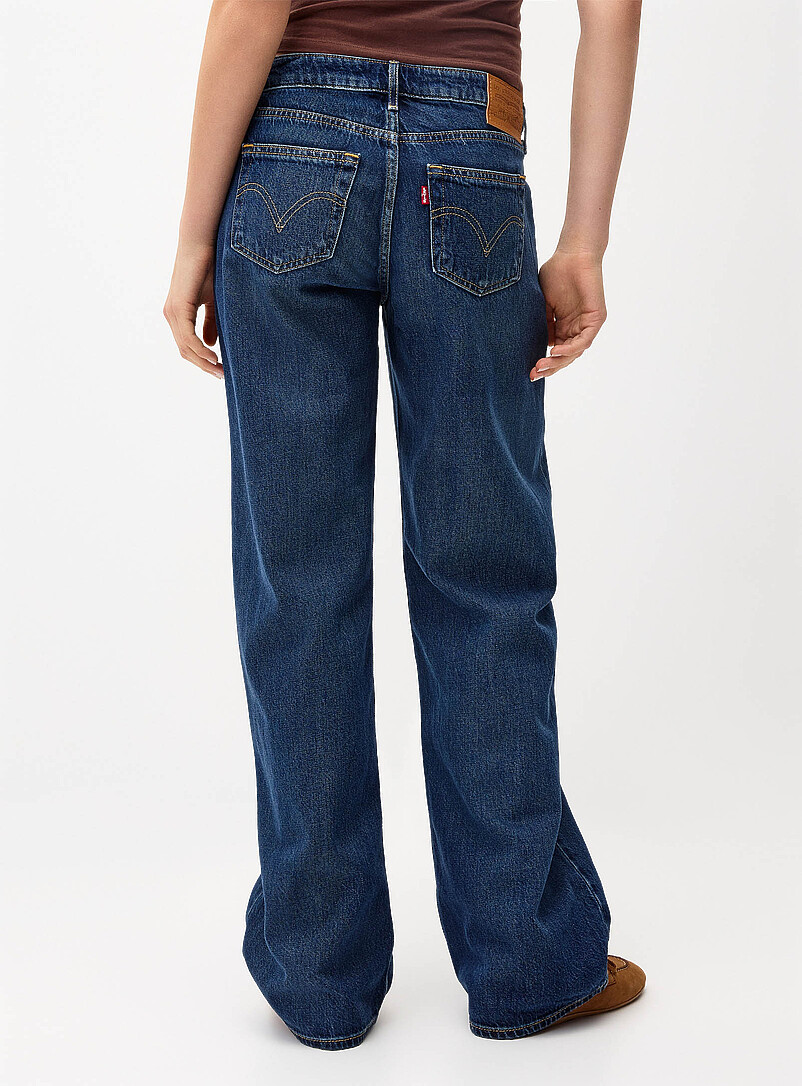 Levi's Medium Wash Low-rise wide-leg jean for women