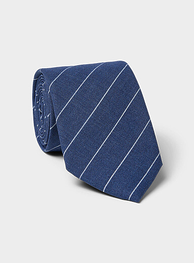 La cravate fines rayures obliques <b>Collection exclusive d'Italie</b>