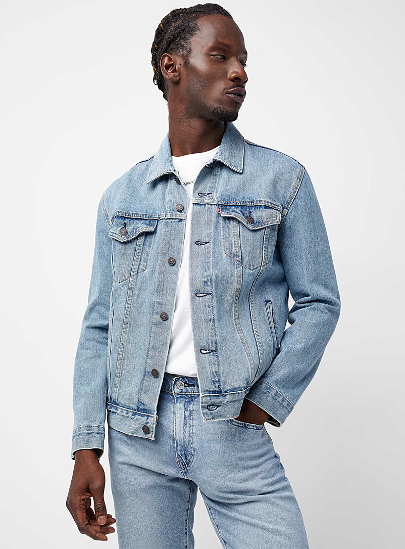 Levi's: La veste de jean Trucker Bleu pâle-bleu poudre pour homme