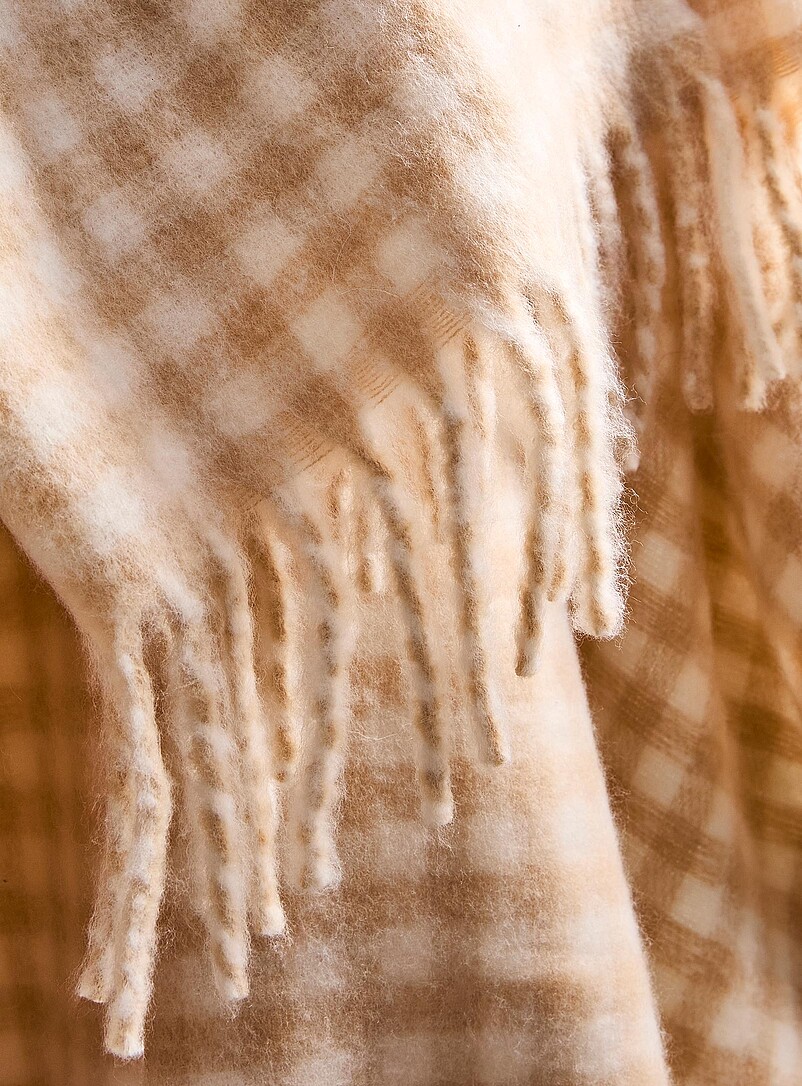 Simons Maison: Le jet&eacute; effet mohair carreaux vichy 130 x 170 cm &Eacute;cru &agrave; motifs