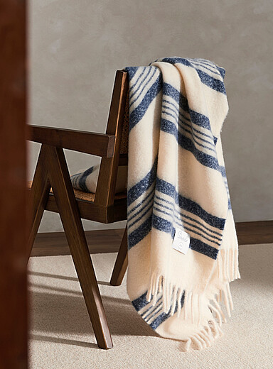 Navy blue stripes faux-mohair throw 130 x 170 cm