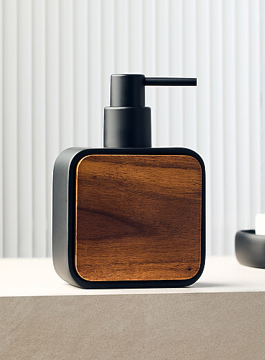 La pompe &agrave; savon bois d'acacia et r&eacute;sine