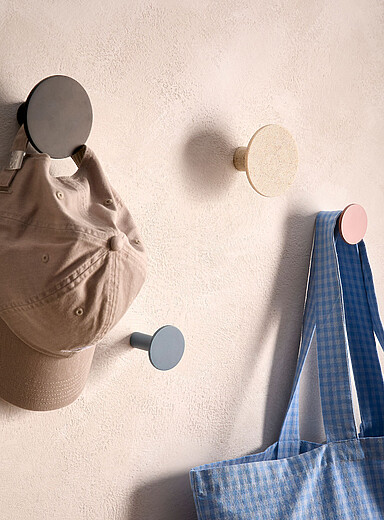 Simons Maison: Les crochets muraux circulaires assortis Ensemble de 4 Assorti