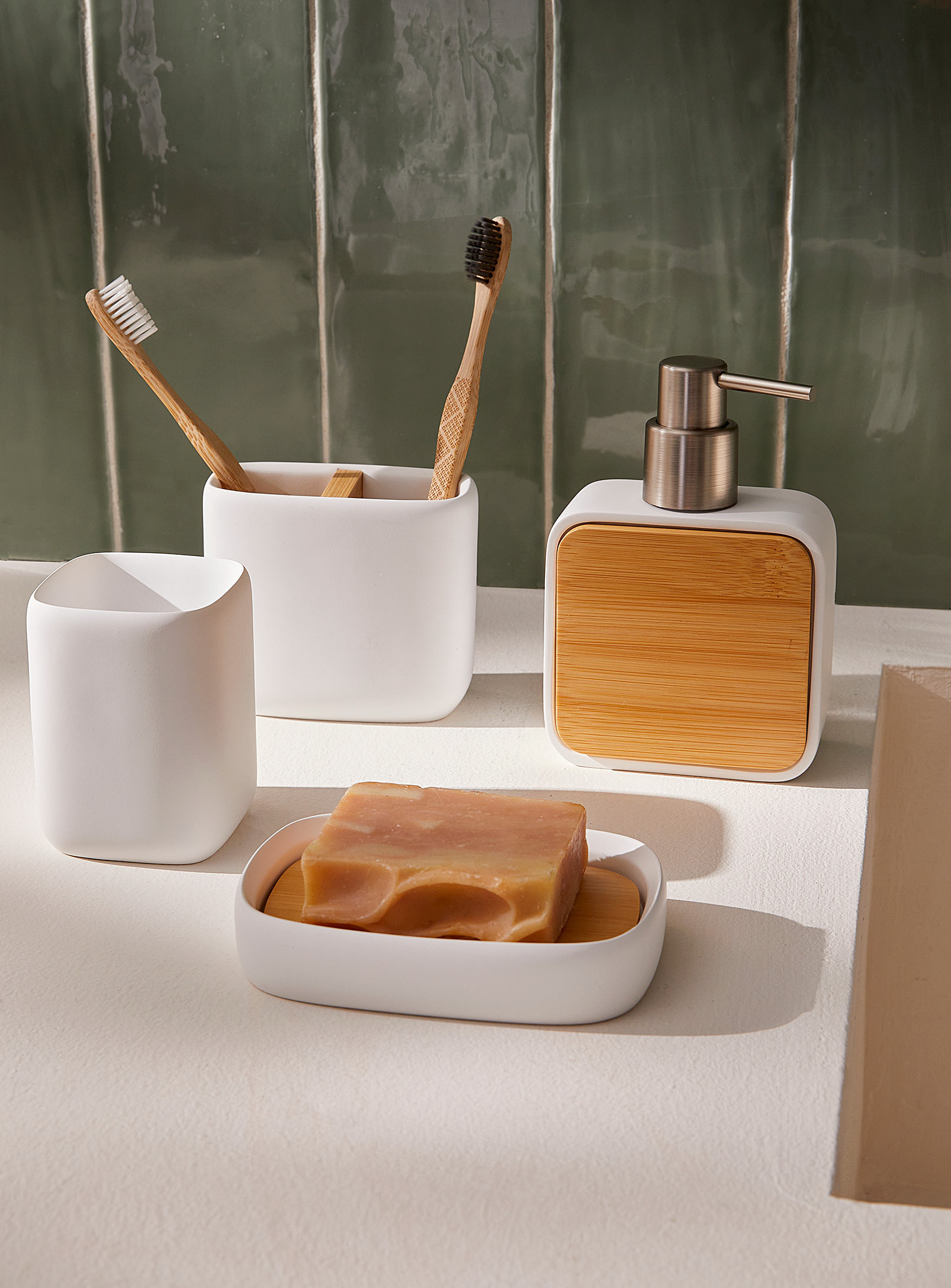 Simons Maison Bamboo-resin Accessories In White