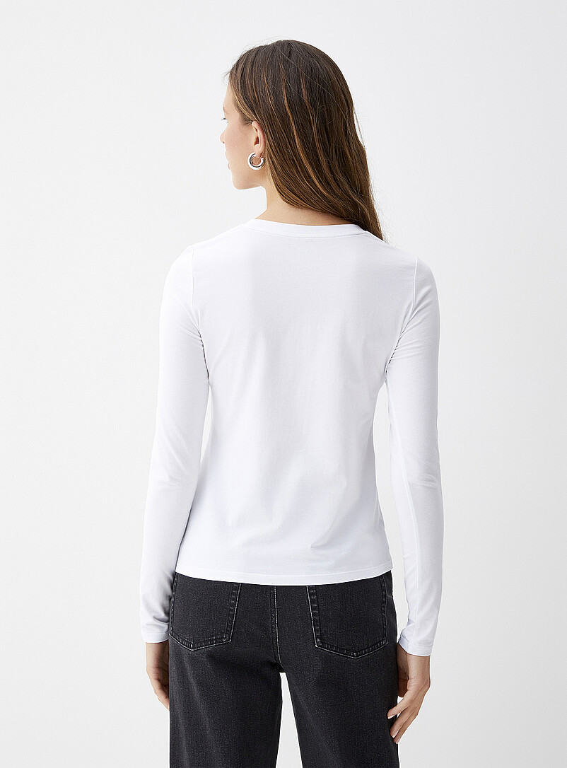 Twik: Le t-shirt col rond jersey l&eacute;ger <b>Coupe ajust&eacute;e</b> Noir pour femme