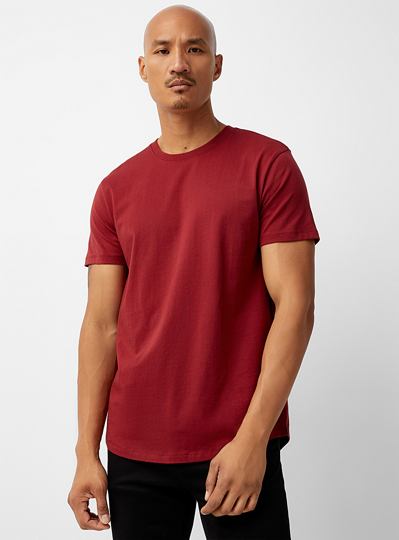 Le 31: Le t-shirt ajusté coton bio uni Coupe ajustée Rouge foncé-vin-rubis pour homme