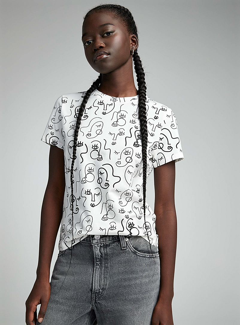 Twik: Le t-shirt col rond jersey léger imprimé <b>Coupe ajustée</b> Blanc à motifs pour femme