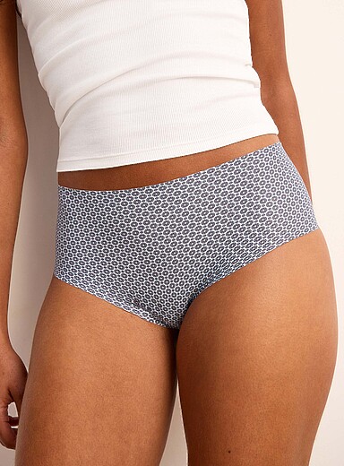 Laser-cut high-waist cheeky panty Recycled nylon