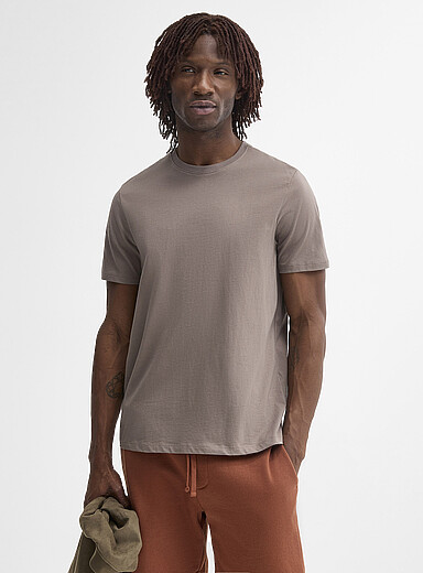 Le t-shirt col rond pur coton bio color&eacute; <b>Coupe standard</b>