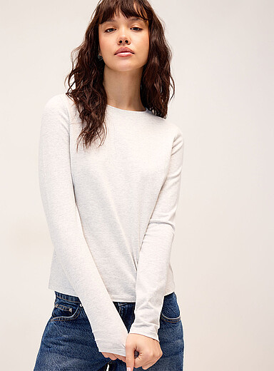 Twik: Le t-shirt manches longues coton bio <b>Coupe ajust&eacute;e</b> Bleu marine - Bleu nuit pour femme