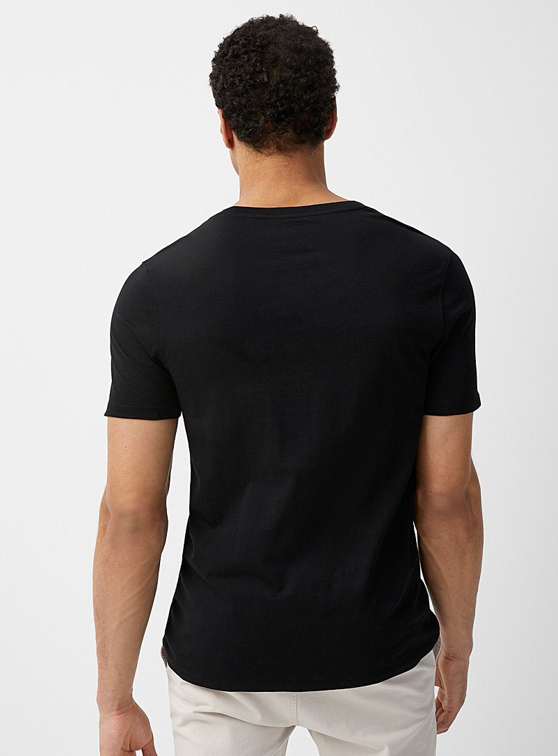100% organic cotton V-neck T-shirt Standard fit product image 2