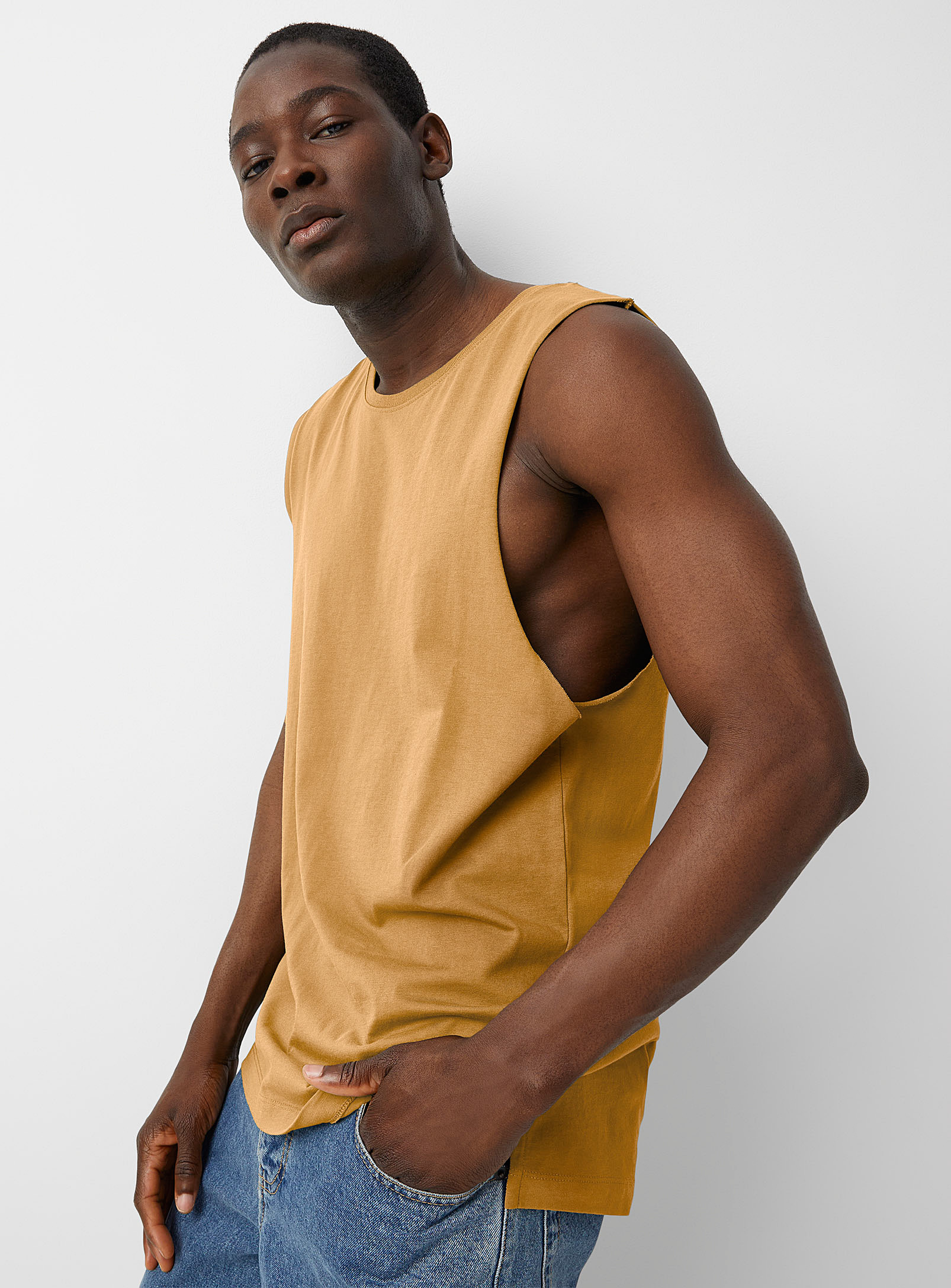 Le 31 Longline Sleeveless T-shirt Standard Fit In Ochre Yellow