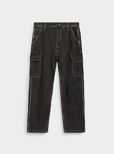 Cargo-pocket faded black jean <b>Loose tapered cut</b>