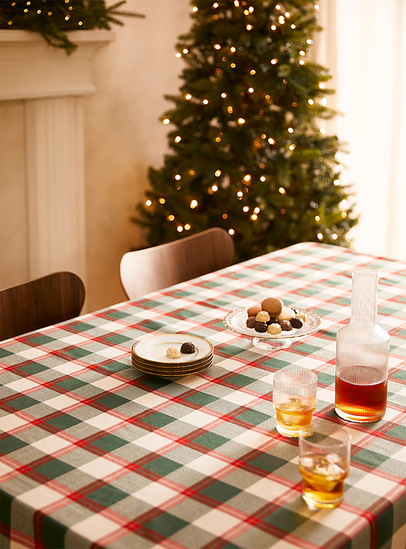 Simons Maison Assorted Holiday checkers tablecloth