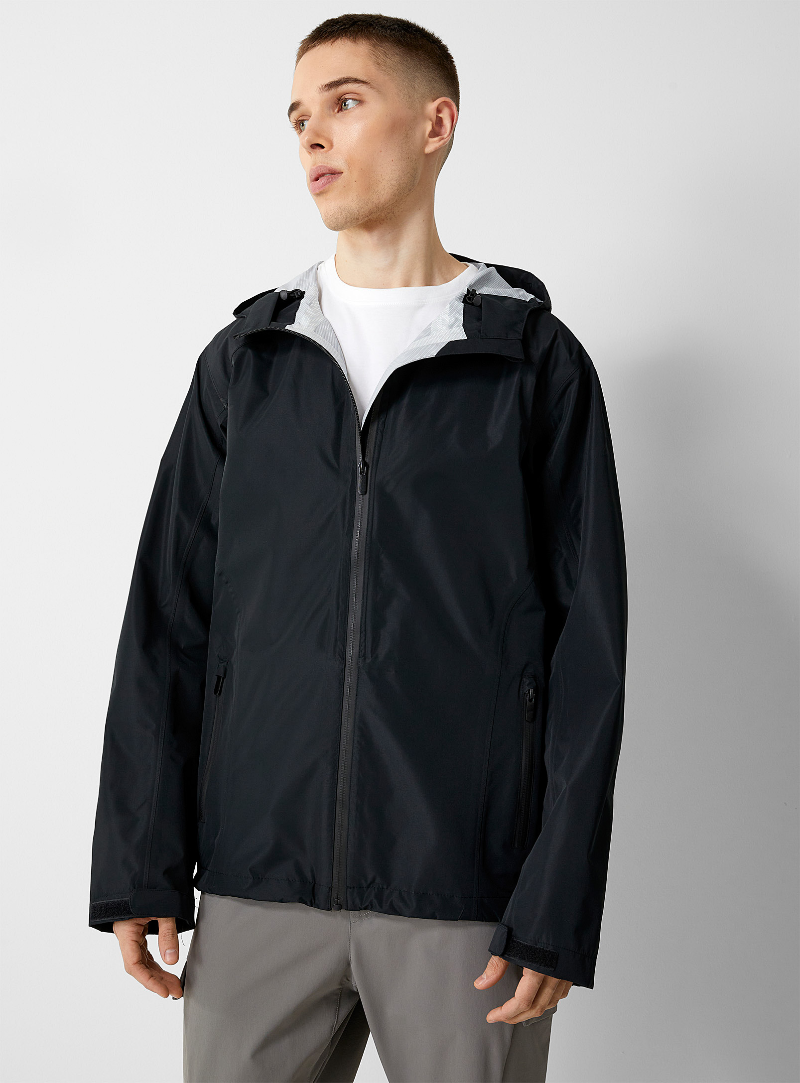 I.fiv5 Hooded Waterproof And Breathable Shell Jacket In Black