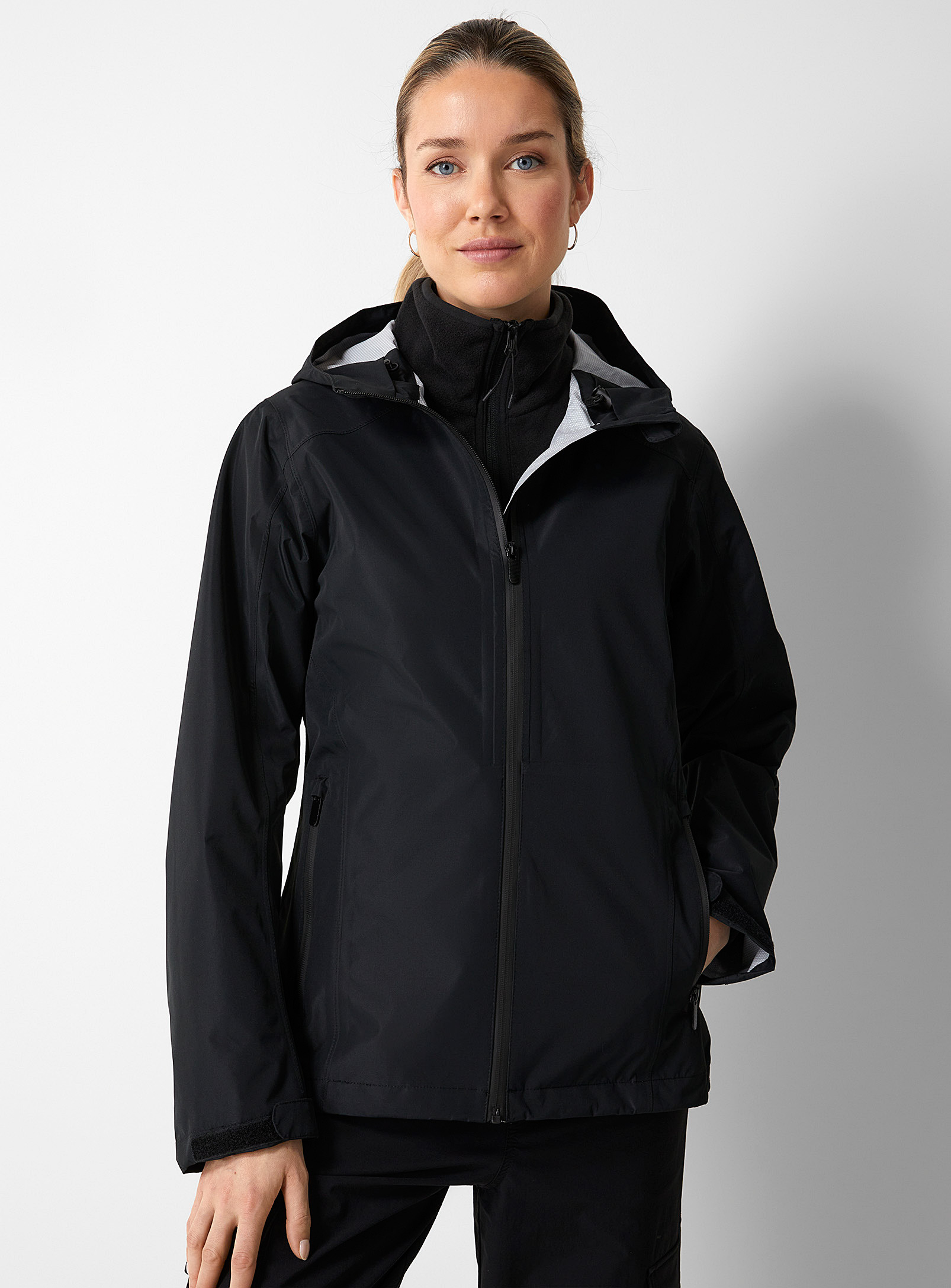I.fiv5 Hooded Waterproof And Breathable Shell Jacket In Black