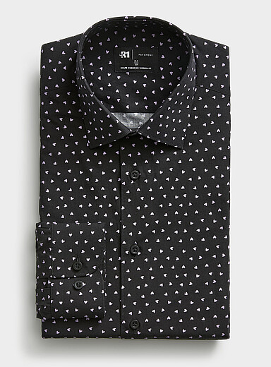 La chemise petits c&oelig;urs roses <b>Coupe moderne</b>