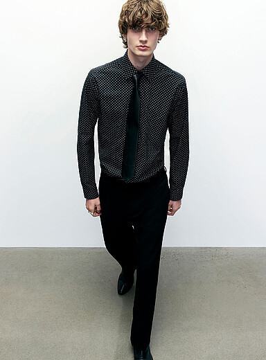 La chemise noire &agrave; pois <b>Coupe standard</b>