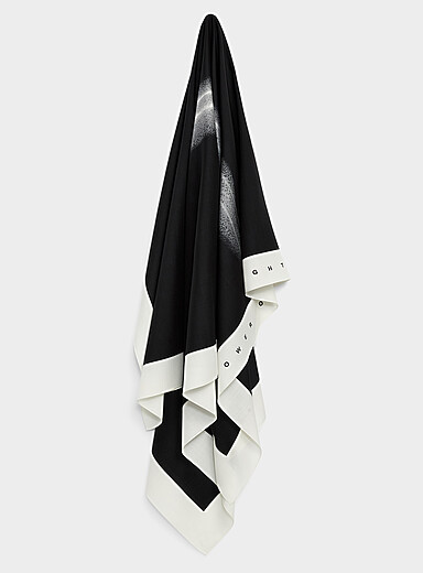 Le foulard drapeau Tower