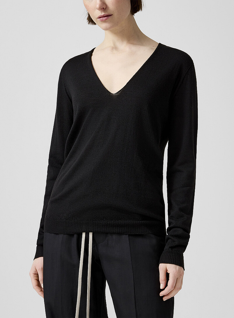 100% Virgin Wool V-Neck Sweater