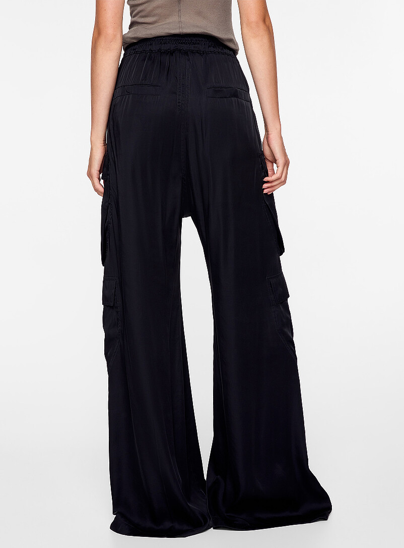 Satin Cargobelas oversized pant product image 3