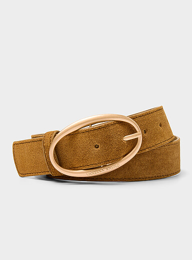 La ceinture su&egrave;de boucle ovale cuivr&eacute;e bross&eacute;e