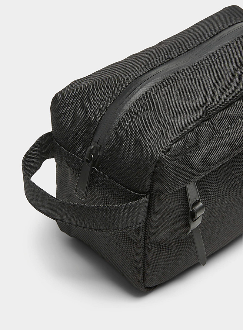 herschel men's chapter travel kit bag black Supply Co. Unisex Brown Slate/Delicioso One Size The Chapter Travel Kit is made from 100% recycled PET bottles. Herschel Supply Chapter Travel Kit
