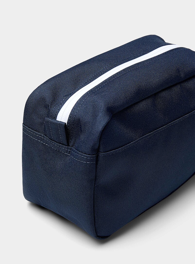 Herschel Black Chapter travel case for men