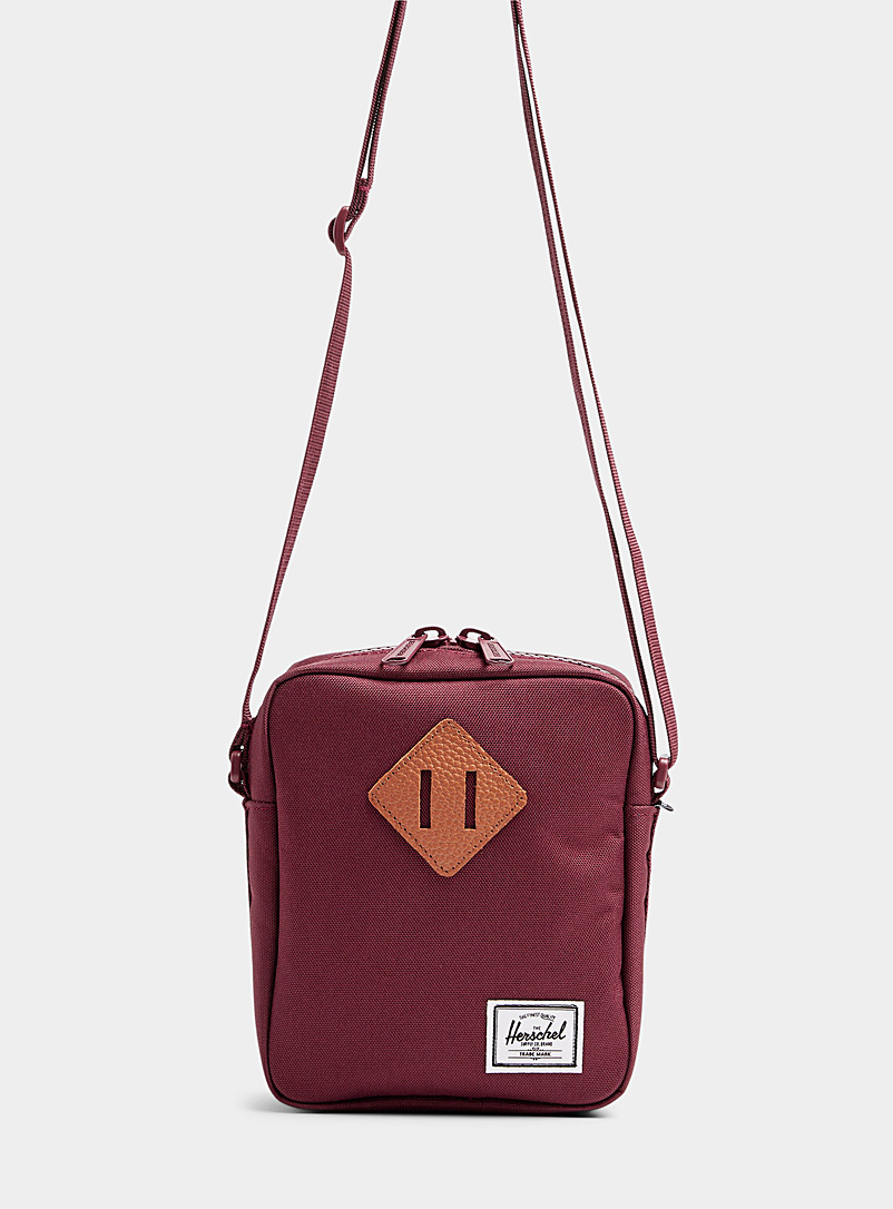 Herschel: Le sac bandoulière Héritage couleurs saisonnières Rouge foncé-vin-rubis pour homme