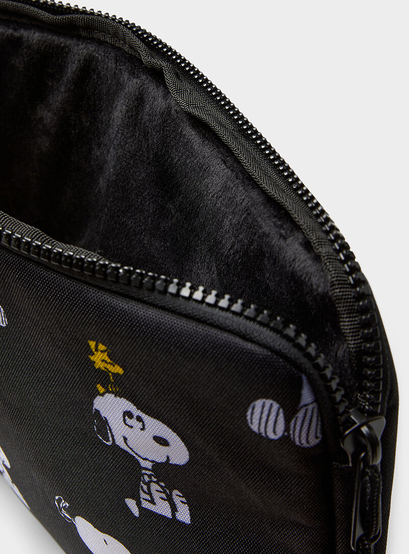 Anchor Peanuts computer case | Herschel | | Simons