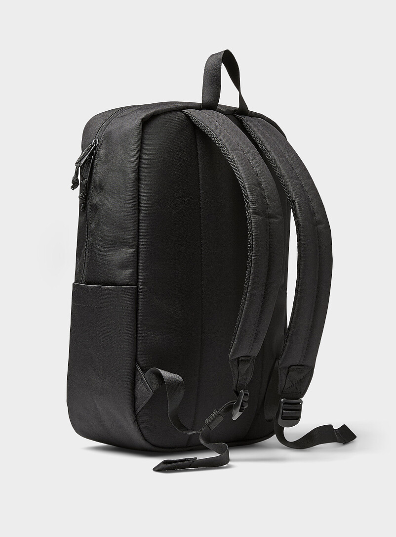 Wesbrook minimalist backpack product image 2