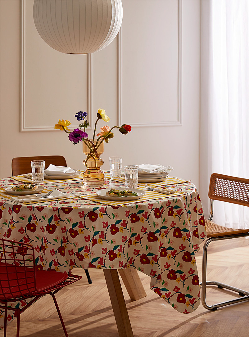 Simons Maison Assorted Colourful blooms vinyl tablecloth