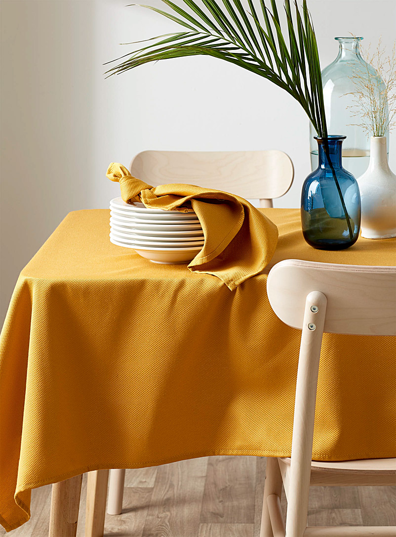 Danica Dark Yellow Woven micro-check tablecloth