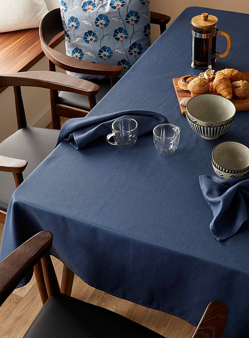 Simons Maison Slate Blue Midnight-blue tablecloth
