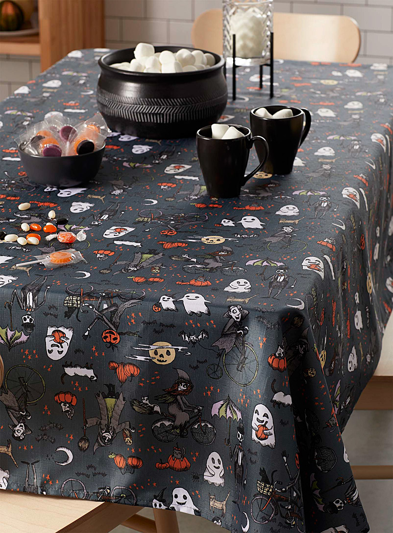 Danica x Simons Maison Assorted Fright night recycled polyester tablecloth